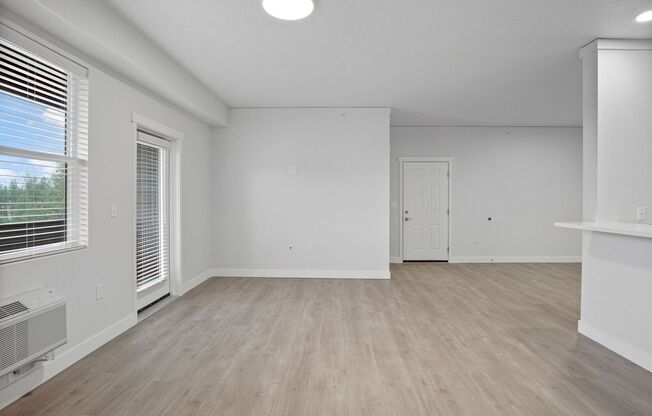 3 beds, 3 baths, 1,674 sqft, $2,050, Unit H-404