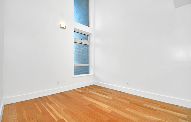 2 beds, 2 baths, $4,595, Unit 4E