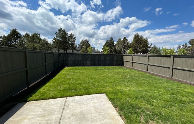 2 beds, 2 baths, 1,089 sqft, $2,295, Unit SFR 927 - 20689