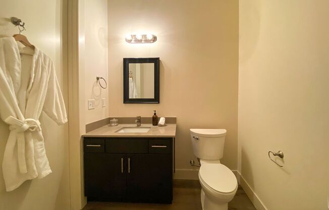 Studio, 1 bath, 242 sqft, $1,149, Unit 212