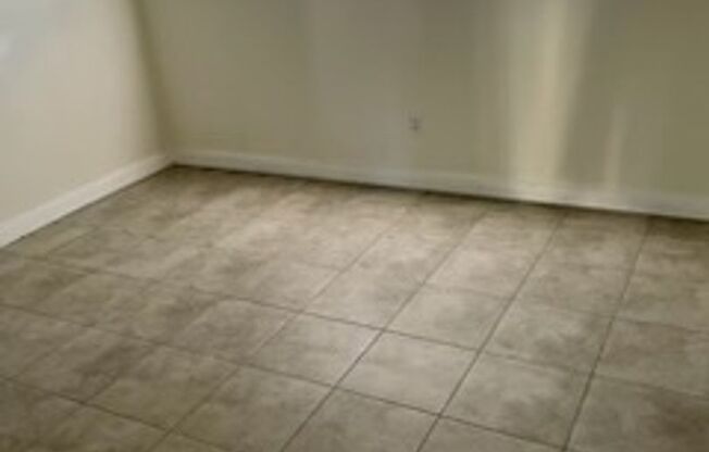 2 beds, 1 bath, $1,500