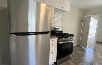 2 beds, 1 bath, 1,000 sqft, $2,000, Unit 3