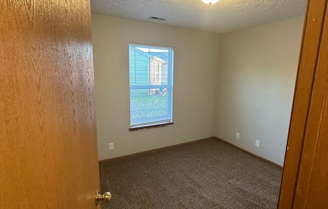 3 beds, 2 baths, $1,795