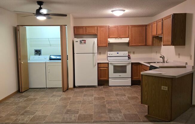 1 bed, 1 bath, 685 sqft, $1,035, Unit 2105