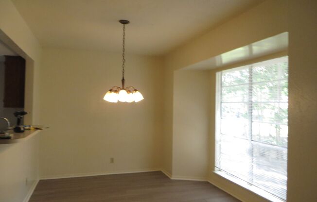 3 Bedroom 2 Bathroom Georgetown Home