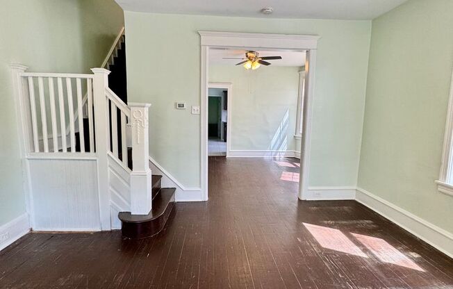 Spacious 3-Bedroom Home Near Fern Rock Station with Outdoor Space and In-Unit Laundry