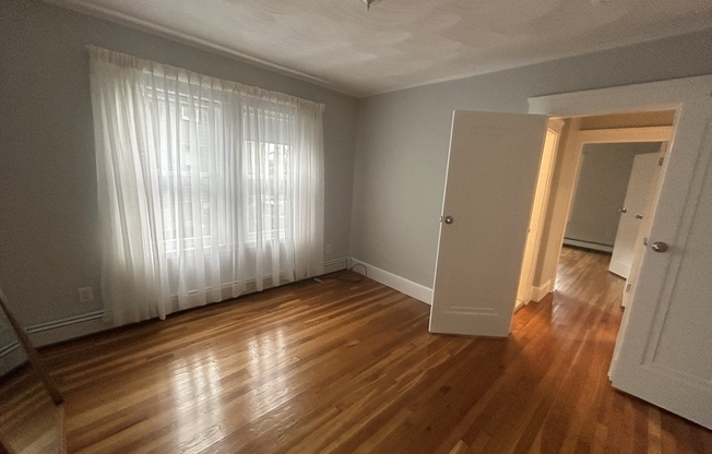 2 beds, 1 bath, 1,200 sqft, $2,900, Unit 1