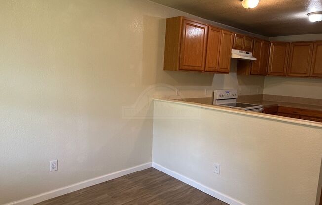 3 beds, 2 baths, $1,050, Unit 408 Justin Ln Unit A