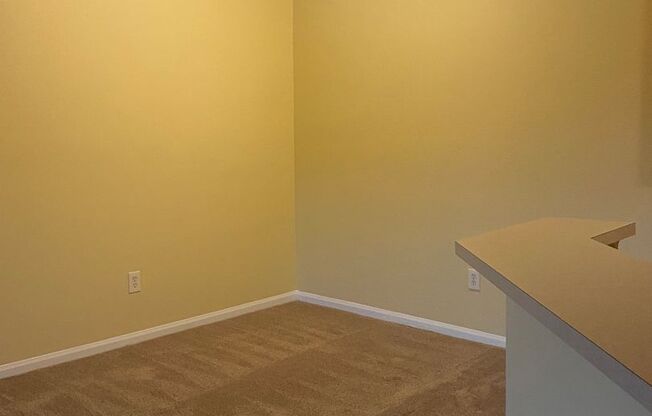 Spacious 1 bedroom, 1 bathroom unit in Courtney Landing
