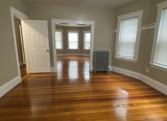 36 RIDGEWOOD ST