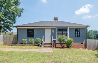 Charming Renovated 2BR Home in Revolution Park – Minutes from Uptown Charlotte!