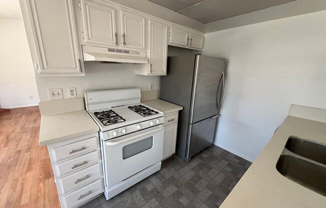 2 beds, 2 baths, $1,950