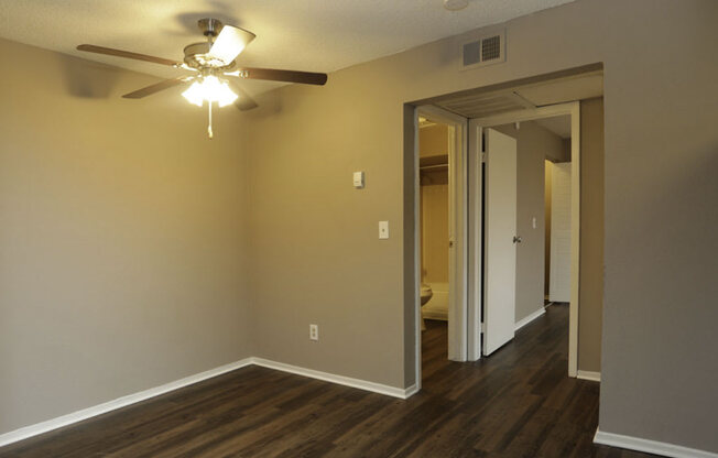 Wood Style Flooring at Water Ridge Apartments, CLEAR Property Management, Texas