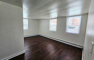 1 bed, 1 bath, 500 sqft, $825, Unit 2