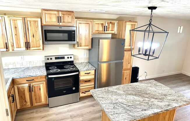 2 beds, 1.5 baths, 800 sqft, $1,499, Unit 1683C