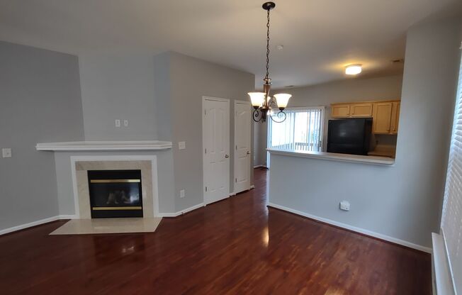 Cozy Townhome located in the popular Prosperity Place Complex!