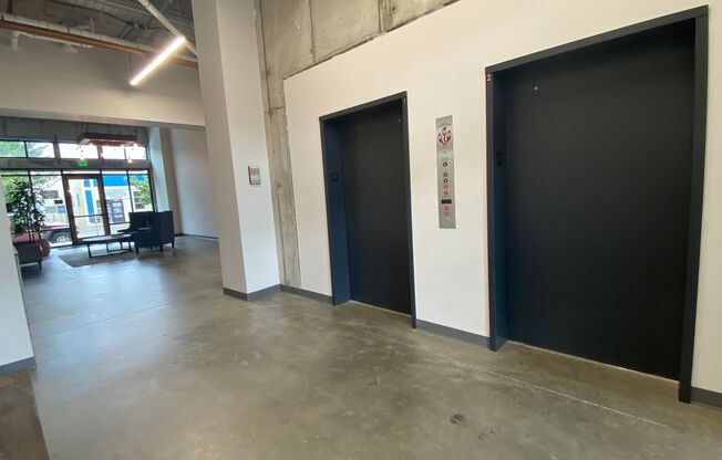 2 beds, 2 baths, 970 sqft, $2,150, Unit 301