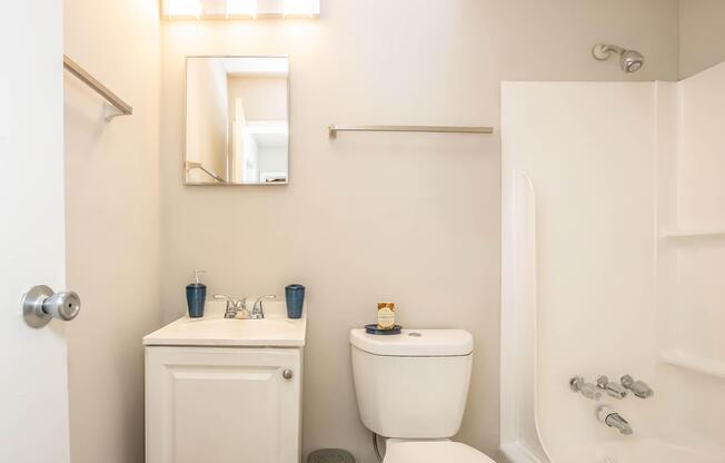 1 bed, 1 bath, 600 sqft, $1,050