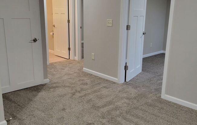 2 beds, 1 bath, $1,200, Unit Apt #2