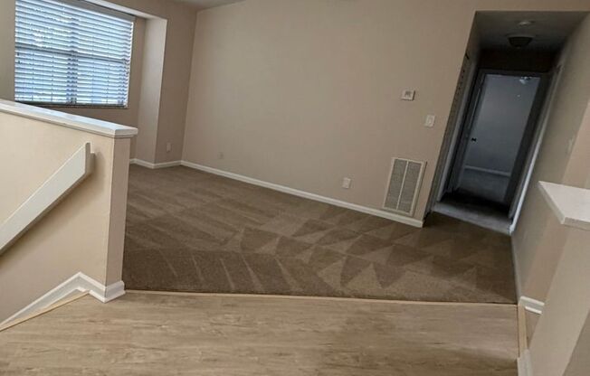 2 beds, 1 bath, 940 sqft, $1,950, Unit 022