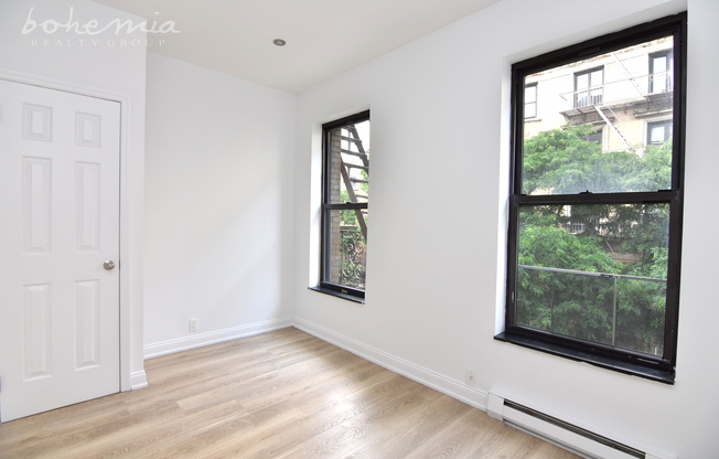 3 beds, 1 bath, $4,537, Unit 27