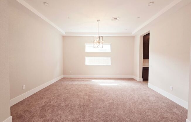 5BD/5.5BA luxury home in Ascension! Pool coming soon! Mountain views!