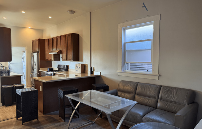 2533-2535 Filbert Street