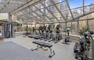 505 W 47 ST