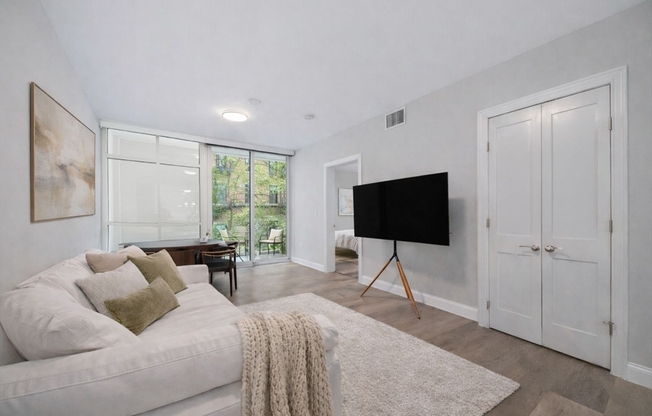 1 bed, 1.5 baths, 869 sqft, $3,950, Unit 201