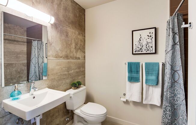 Studio, 1 bath, 231 sqft, $1,352, Unit 410