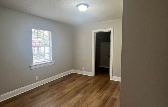 3 beds, 1 bath, $1,300