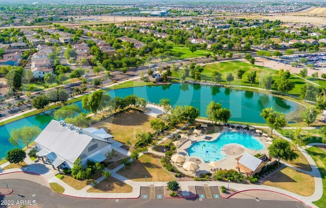 3 beds, 2.5 baths, 1,684 sqft, $2,100