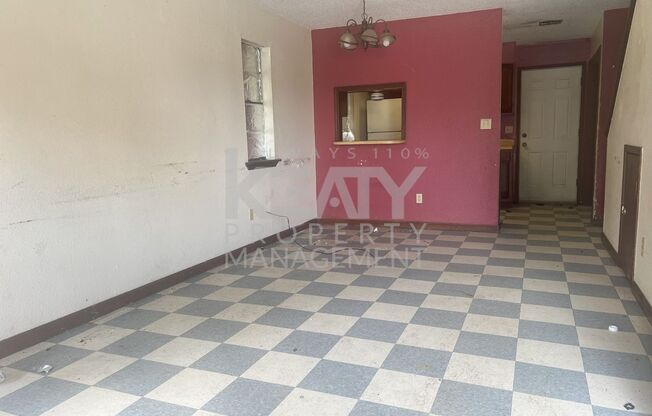 116 Rue Royale Circle