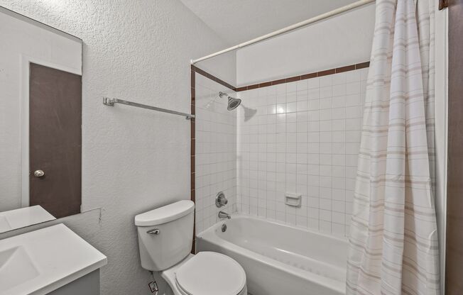 1 bed, 1 bath, 600 sqft, $1,100, Unit B-20