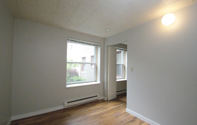 1 bed, 1 bath, 540 sqft, $1,325, Unit 120
