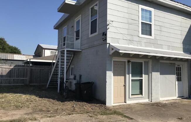 1 bed, 1 bath, 600 sqft, $749