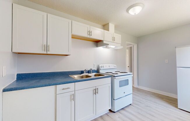Two bedroom apartment for $1199 per month ~5 minutes from the Airport in a quaint and quiet community!