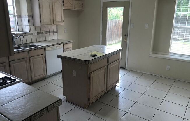 Lovely home in Villages of Valley Creek!