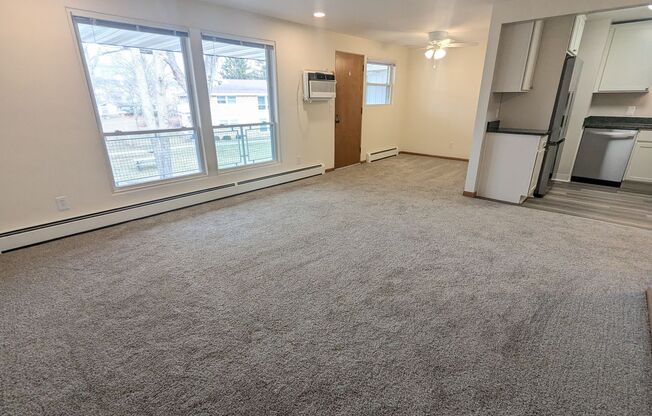 2 beds, 1 bath, 875 sqft, $1,725, Unit 95B