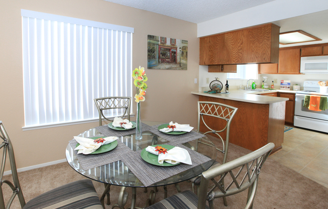 2 beds, 2 baths, 1,040 sqft, $1,610, Unit 147
