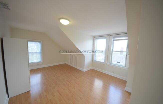 23 HARVEY L CUSHING ST