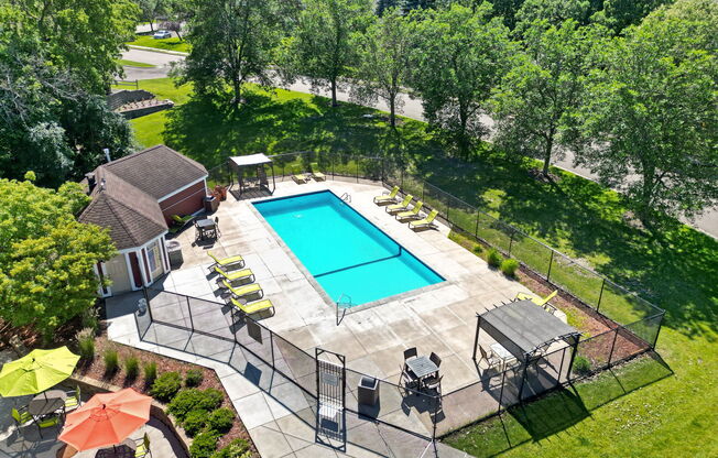 Welcome to Bass Lake Hills Townhomes