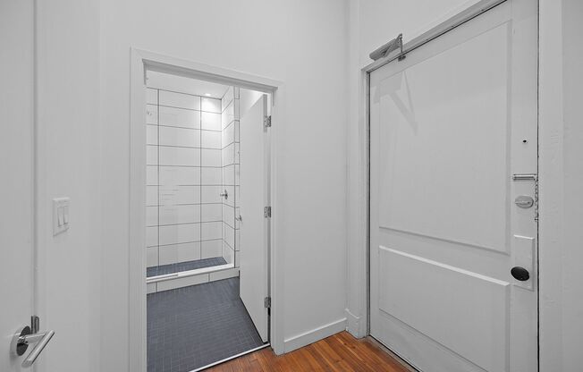 1 bed, 1 bath, 735 sqft, $1,816, Unit 100-514