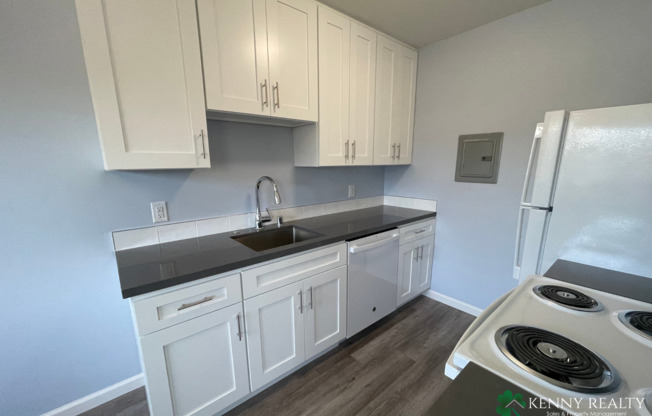 1 bed, 1 bath, $2,195, Unit 828 El Camino #8 - MARKETING ONLY