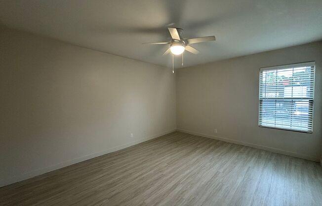 1 bed, 1 bath, 650 sqft, $1,389, Unit SUX-220