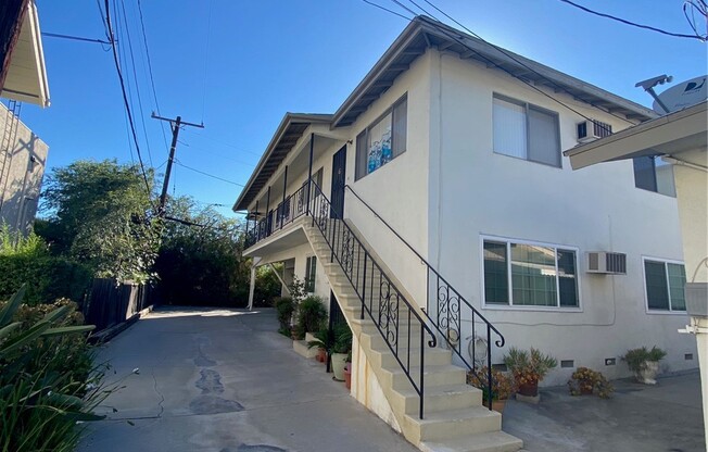 415 N 2nd St