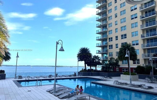 2 beds, 2 baths, 1,140 sqft, $4,700, Unit 1155 Brickell Bay Dr # 17-09