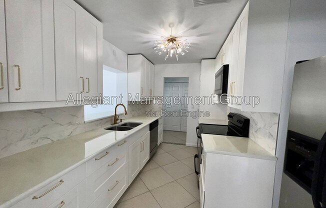 3 beds, 2 baths, 1,685 sqft, $2,299