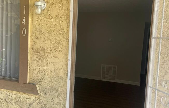 2 beds, 2 baths, 826 sqft, $1,450, Unit Unit 140