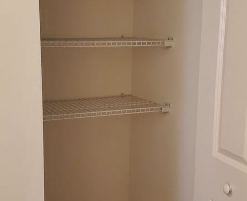 2 beds, 1.5 baths, 1,100 sqft, $1,165, Unit 684201